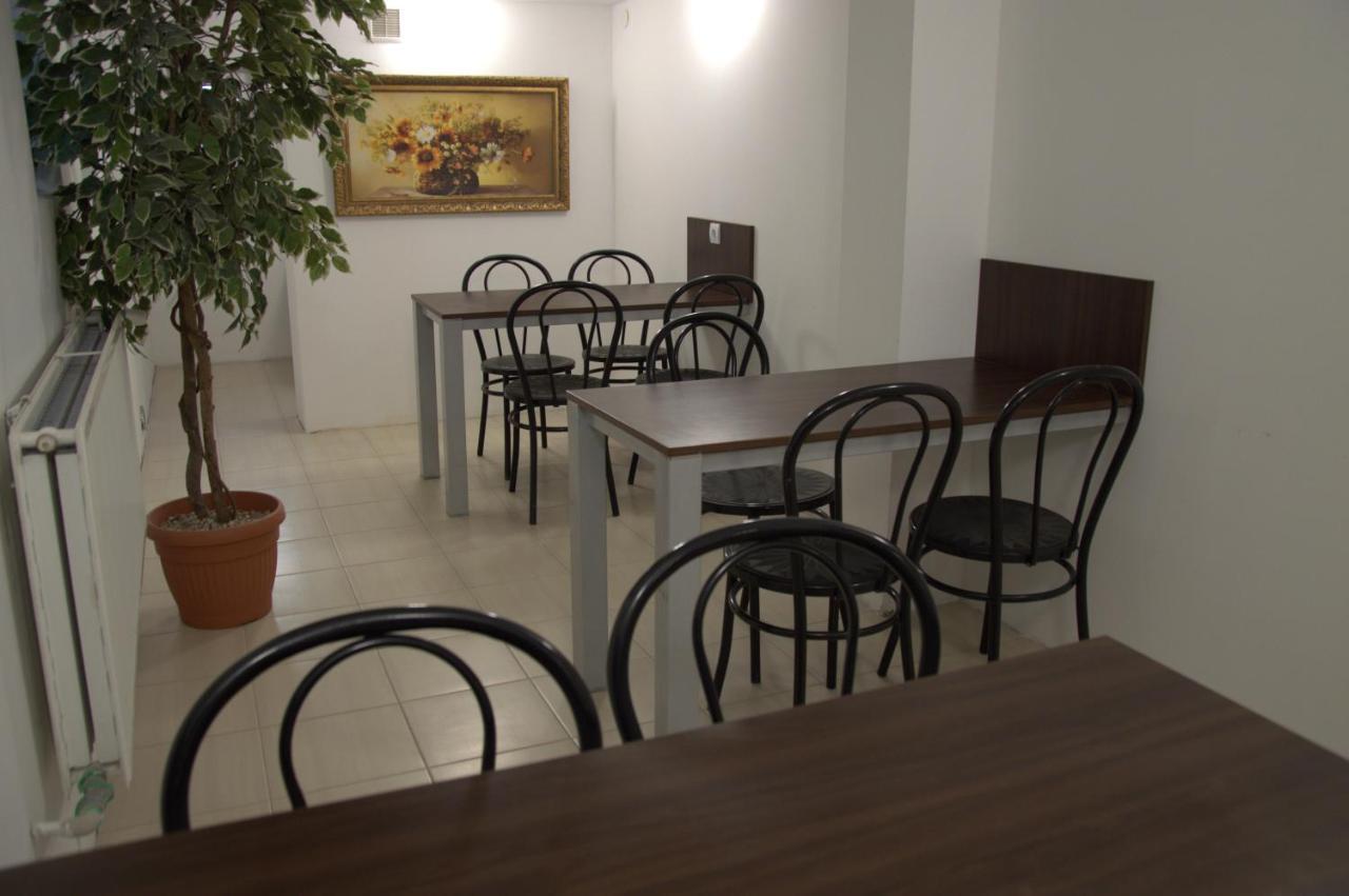 Hostel Malva Lomianki Ngoại thất bức ảnh